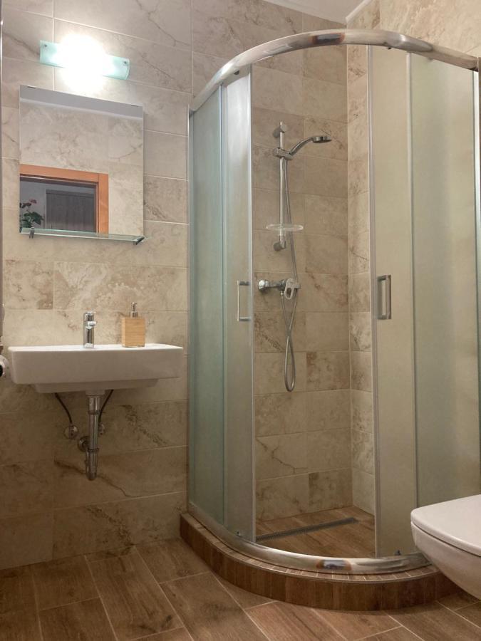 Castellum Apartmanház Gyula Exteriér fotografie