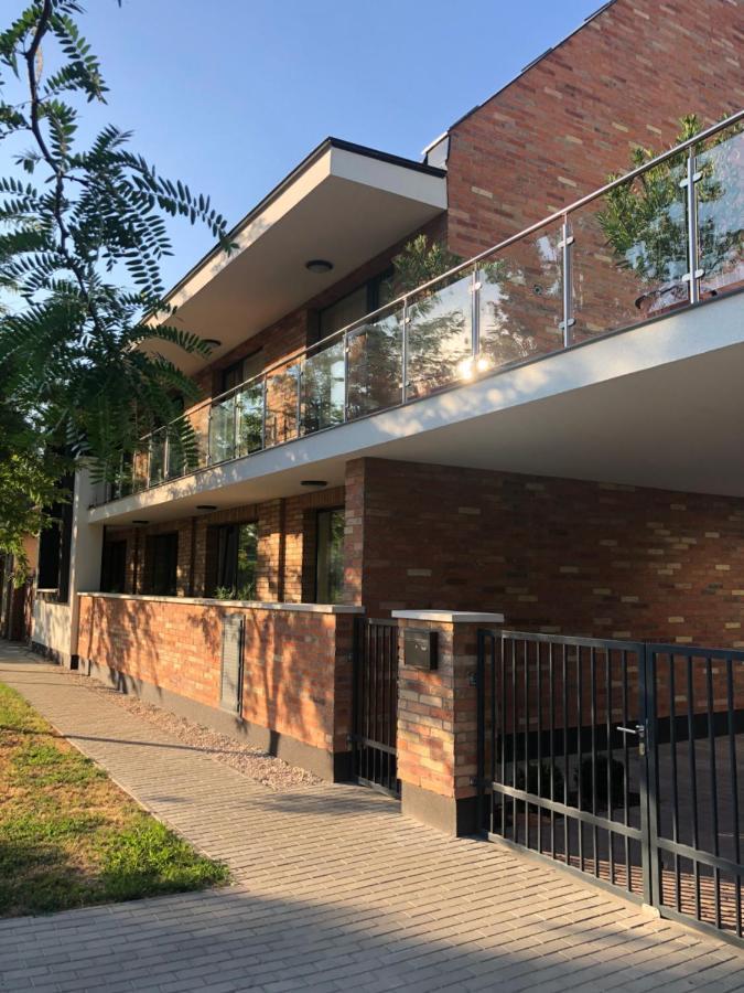 Castellum Apartmanház Gyula Exteriér fotografie