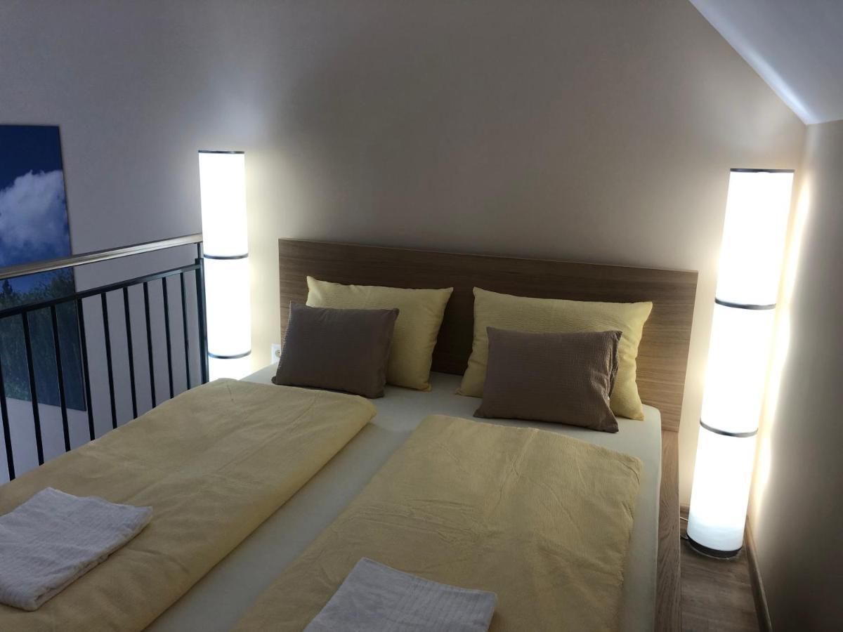 Castellum Apartmanház Gyula Exteriér fotografie