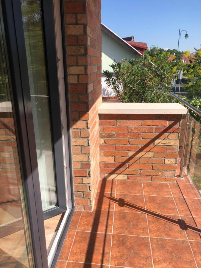 Castellum Apartmanház Gyula Exteriér fotografie